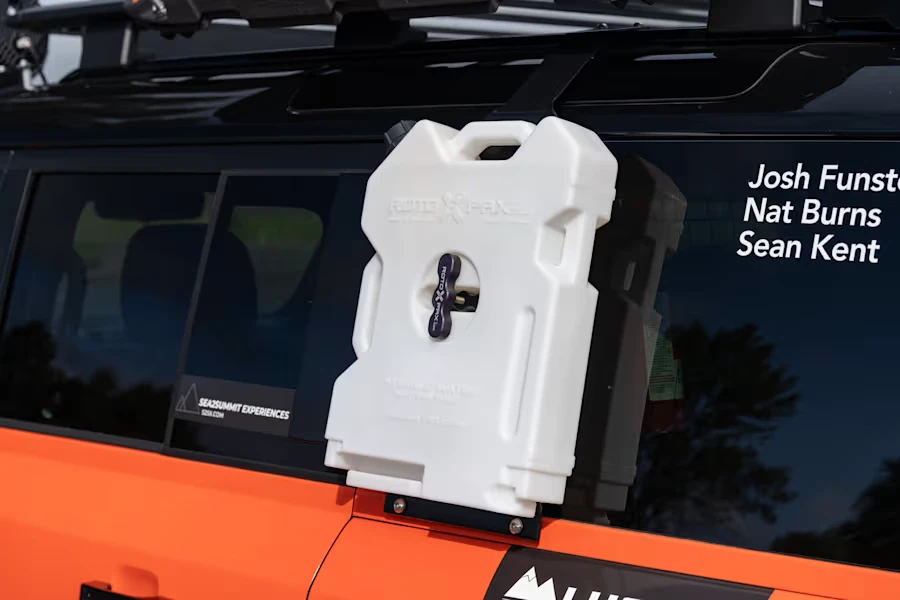 2022 Land Rover Defender L663 - Image 10 of 31
