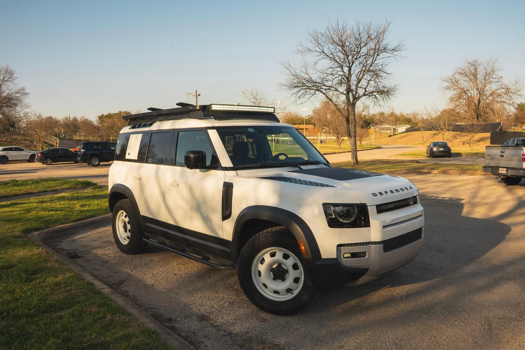2022 Land Rover Defender L663 - Image 19 of 31