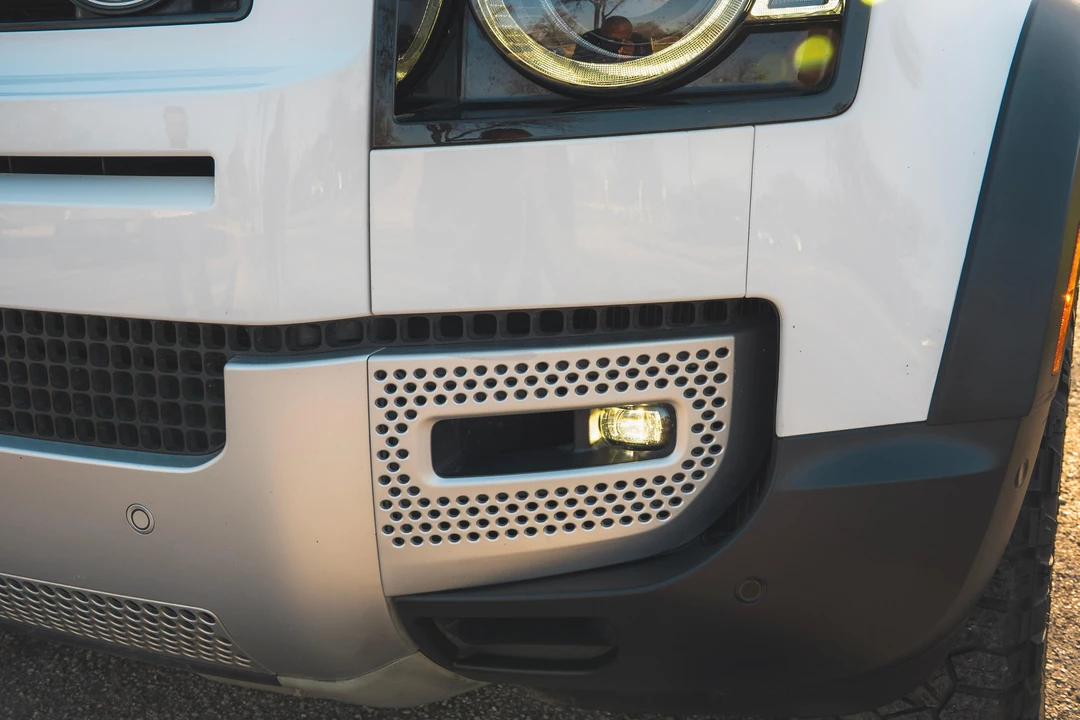 2022 Land Rover Defender L663 - Image 28 of 31
