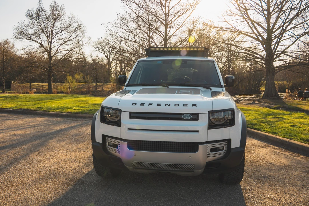 2022 Land Rover Defender L663 - Image 6 of 31