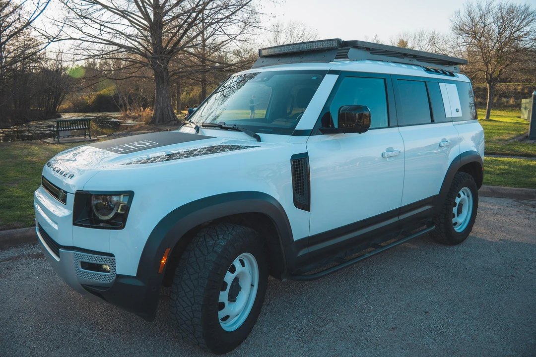 2022 Land Rover Defender L663 - Image 11 of 31