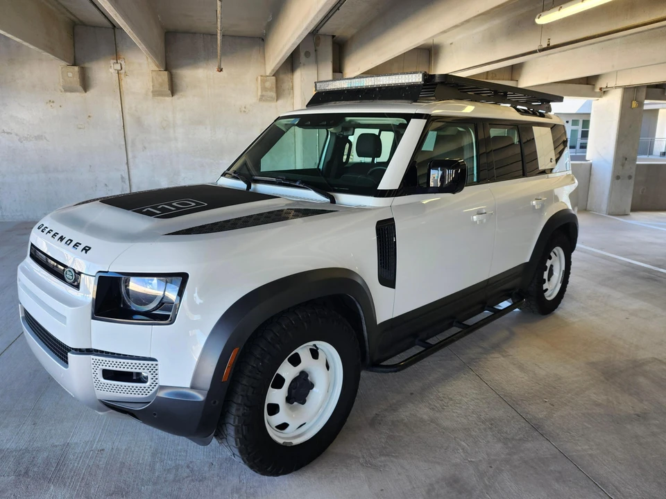 2022 Land Rover Defender L663 - Image 10 of 31