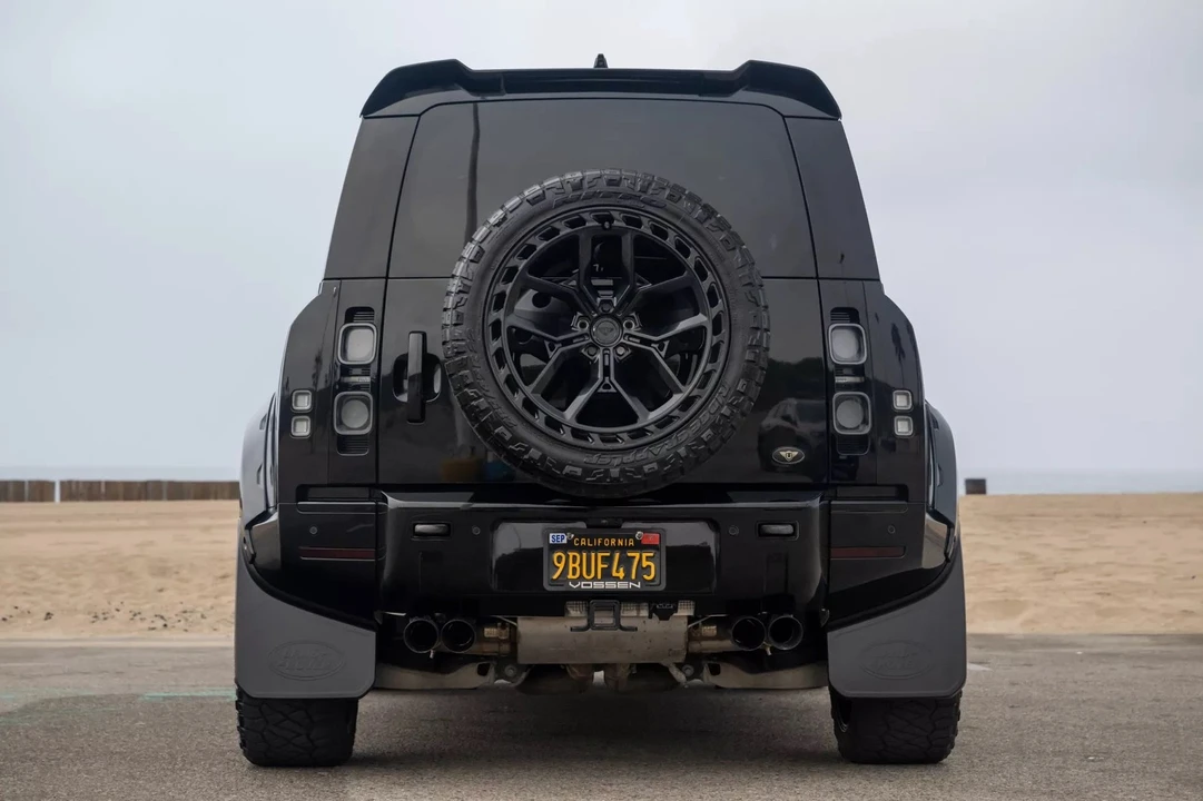 2022 Land Rover Defender L663 - Image 9 of 21