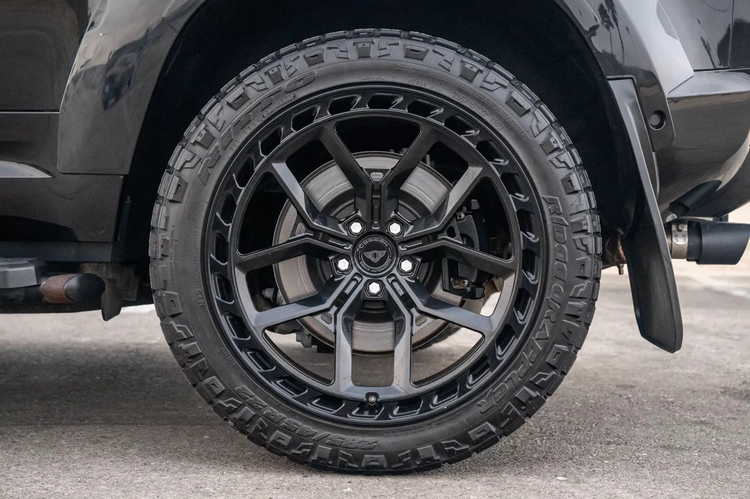 2022 Land Rover Defender L663 - Image 14 of 21