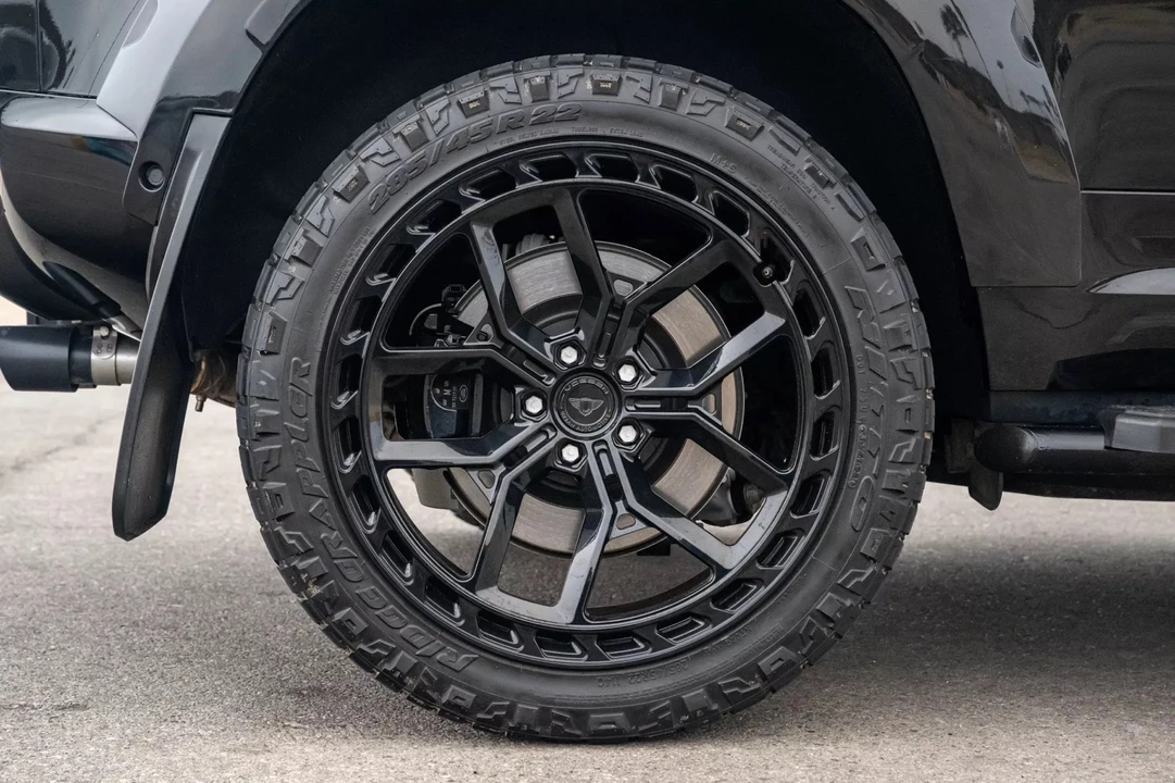 2022 Land Rover Defender L663 - Image 13 of 21