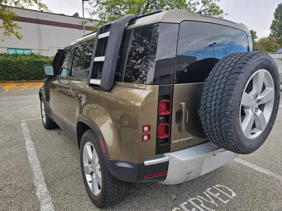 2022 Land Rover Defender L663 - Image 3 of 11
