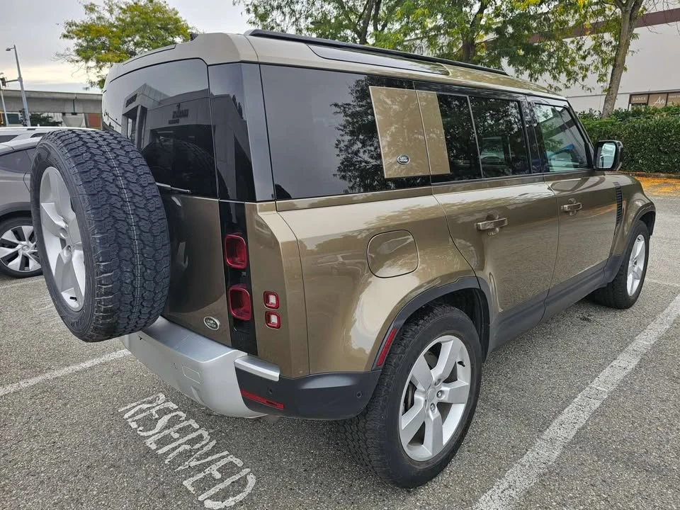 2022 Land Rover Defender L663 - Image 2 of 11