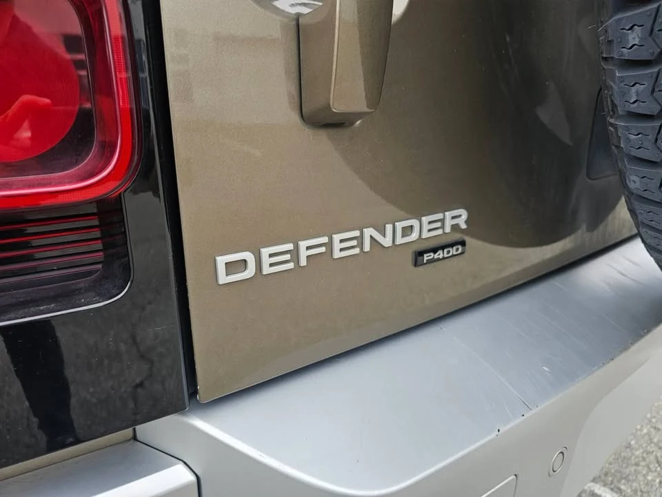 2022 Land Rover Defender L663 - Image 4 of 11