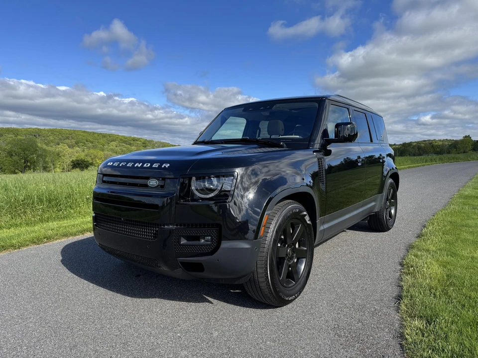 2022 Land Rover Defender L663 - Image 6 of 31
