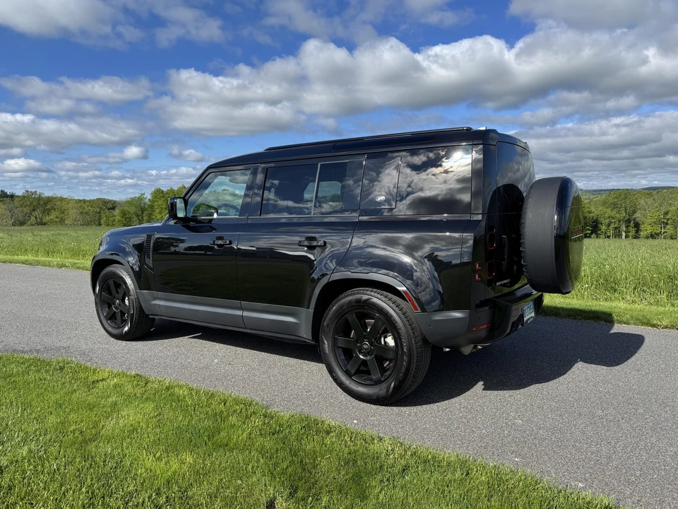 2022 Land Rover Defender L663 - Image 12 of 31