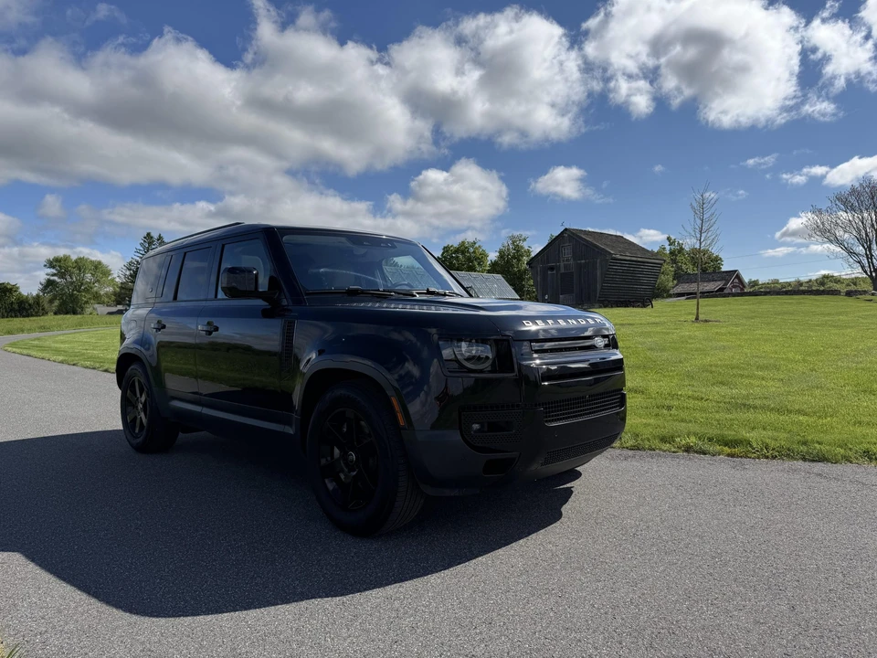 2022 Land Rover Defender L663 - Image 3 of 31