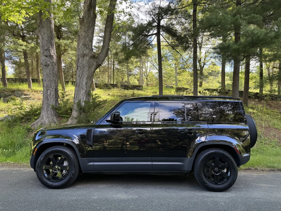 2022 Land Rover Defender L663 - Image 26 of 31