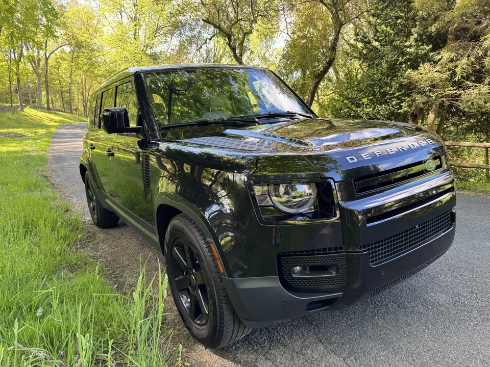 2022 Land Rover Defender L663 - Image 19 of 31