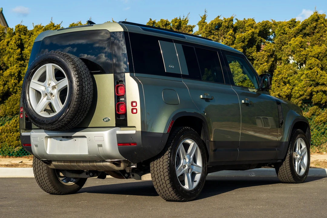 2022 Land Rover Defender L663 - Image 4 of 31
