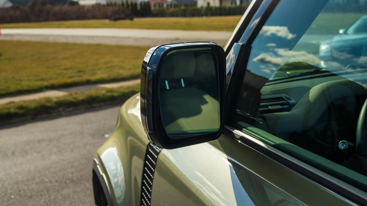 2022 Land Rover Defender L663 - Image 23 of 31