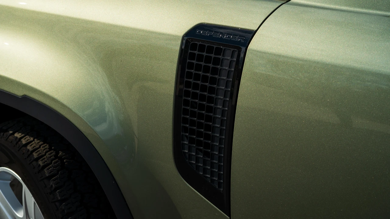 2022 Land Rover Defender L663 - Image 21 of 31