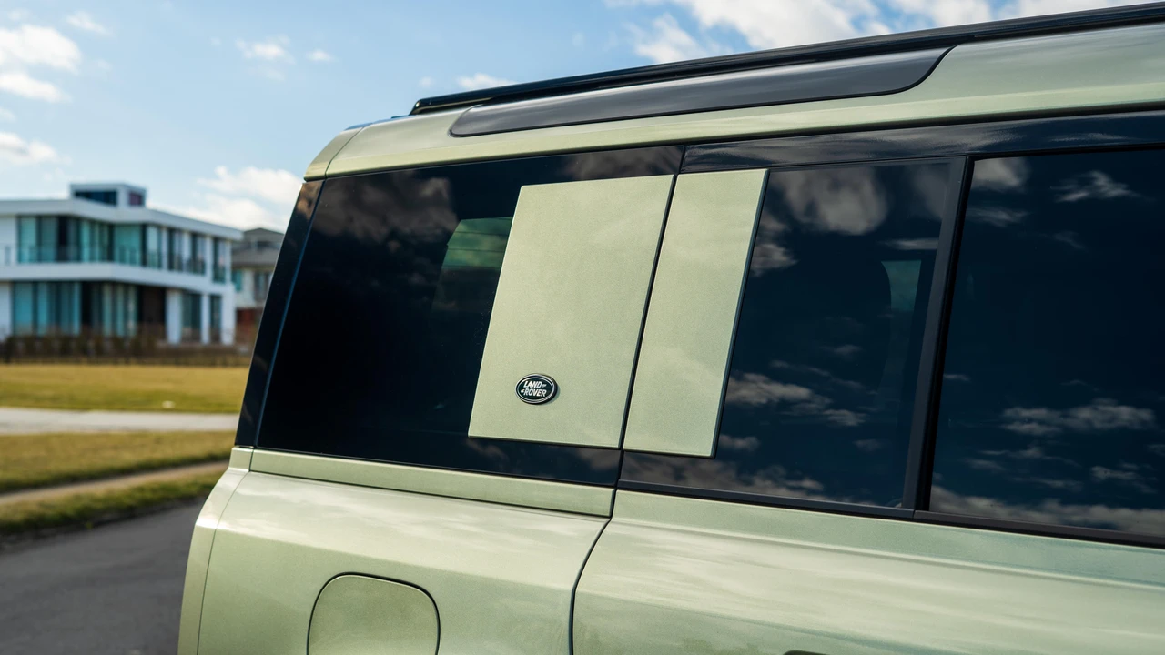 2022 Land Rover Defender L663 - Image 31 of 31