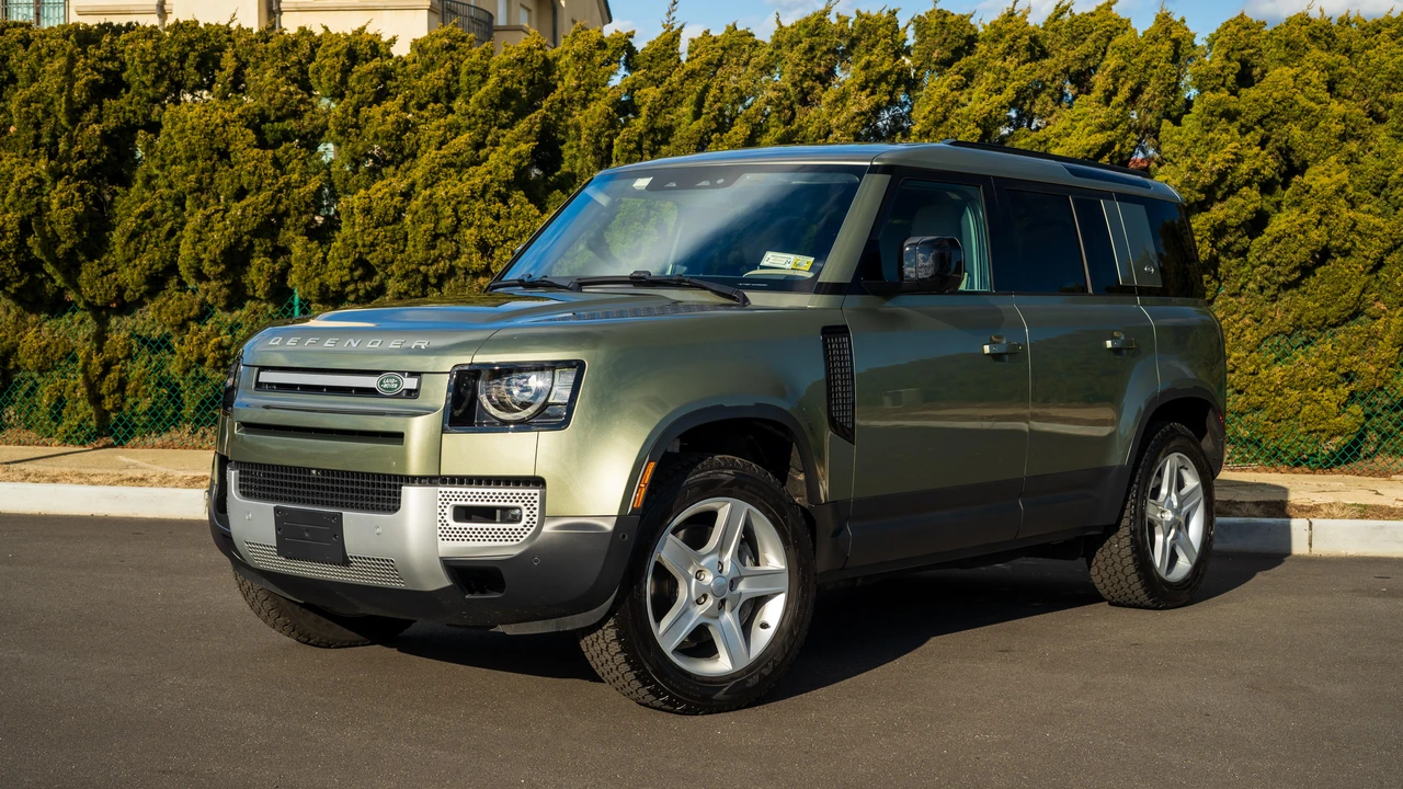 2022 Land Rover Defender L663 - Image 7 of 31