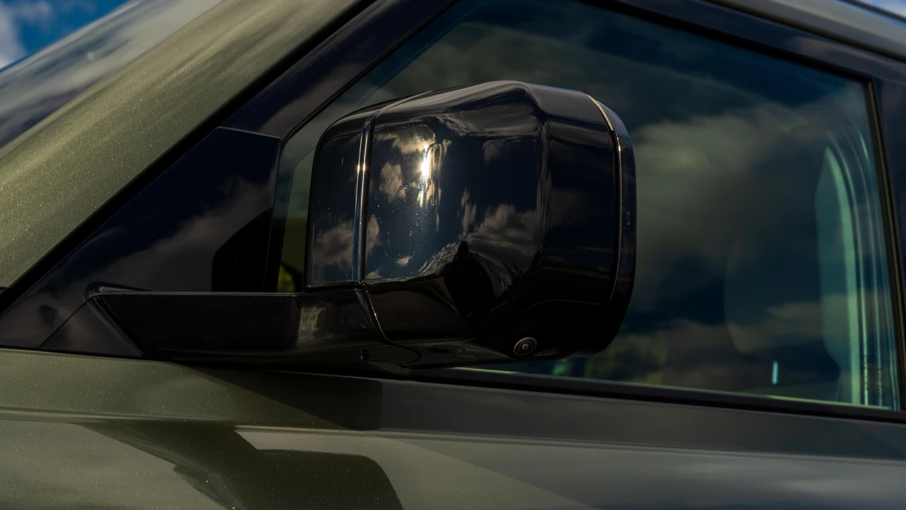 2022 Land Rover Defender L663 - Image 22 of 31