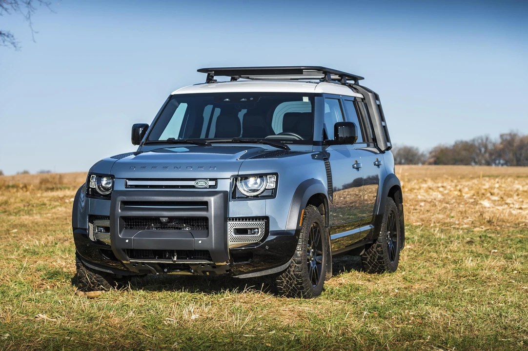 2022 Land Rover Defender L663 - Image 9 of 31