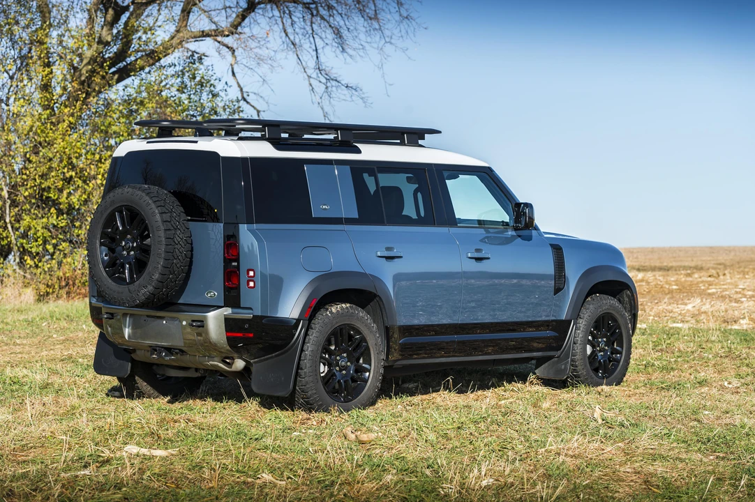 2022 Land Rover Defender L663 - Image 23 of 31