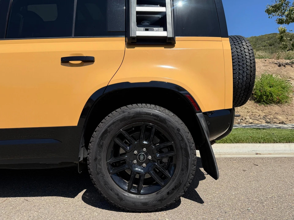2022 Land Rover Defender L663 - Image 21 of 31
