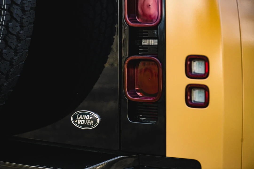 2022 Land Rover Defender L663 - Image 27 of 31