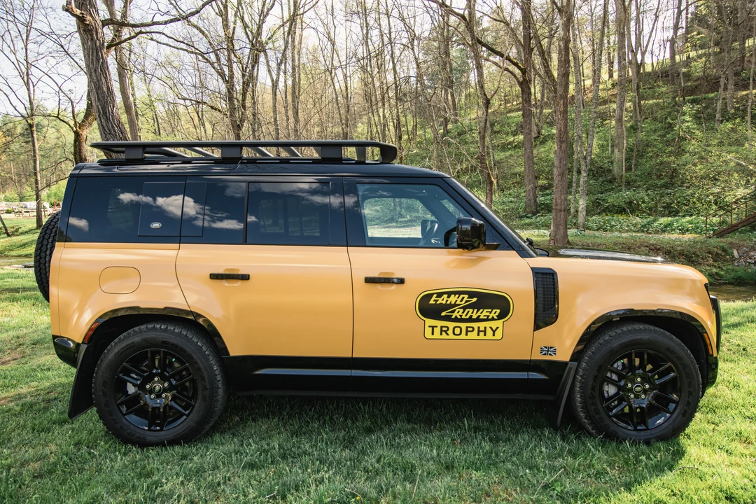 2022 Land Rover Defender L663 - Image 11 of 31