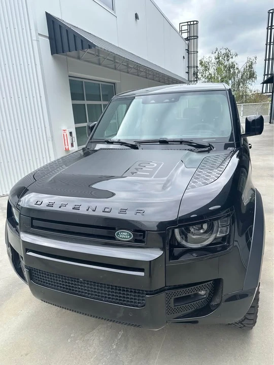 2022 Land Rover Defender V8 - Image 2 of 9