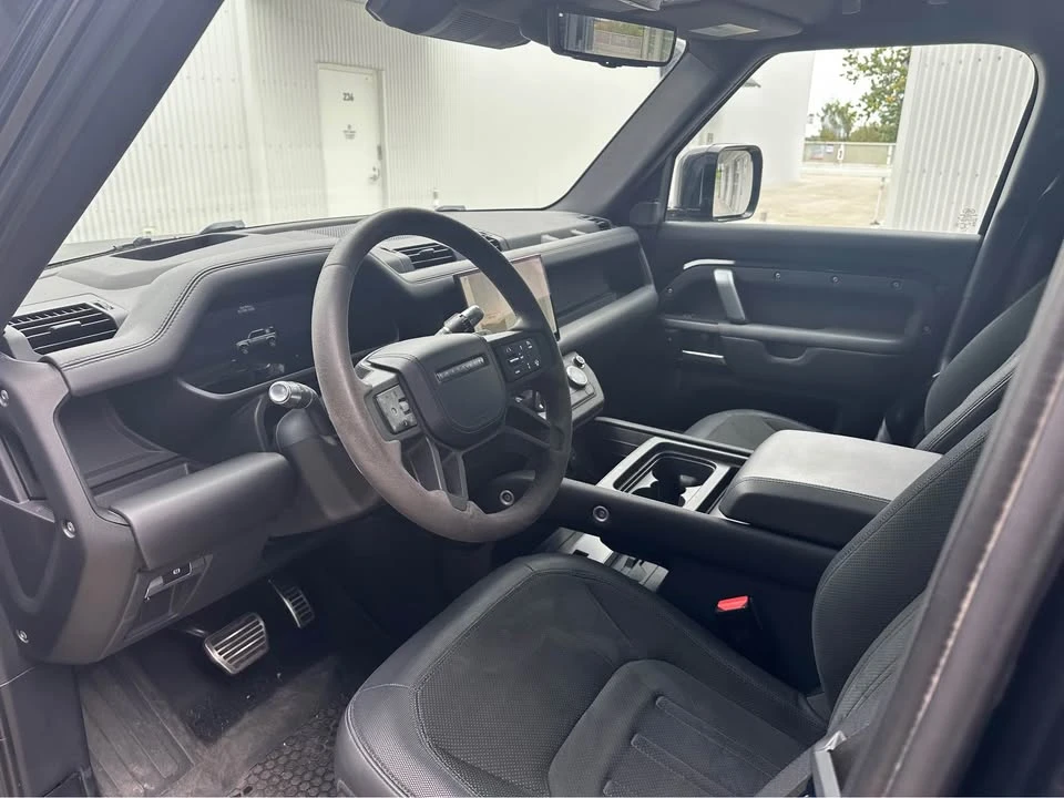 2022 Land Rover Defender V8 - Image 7 of 9