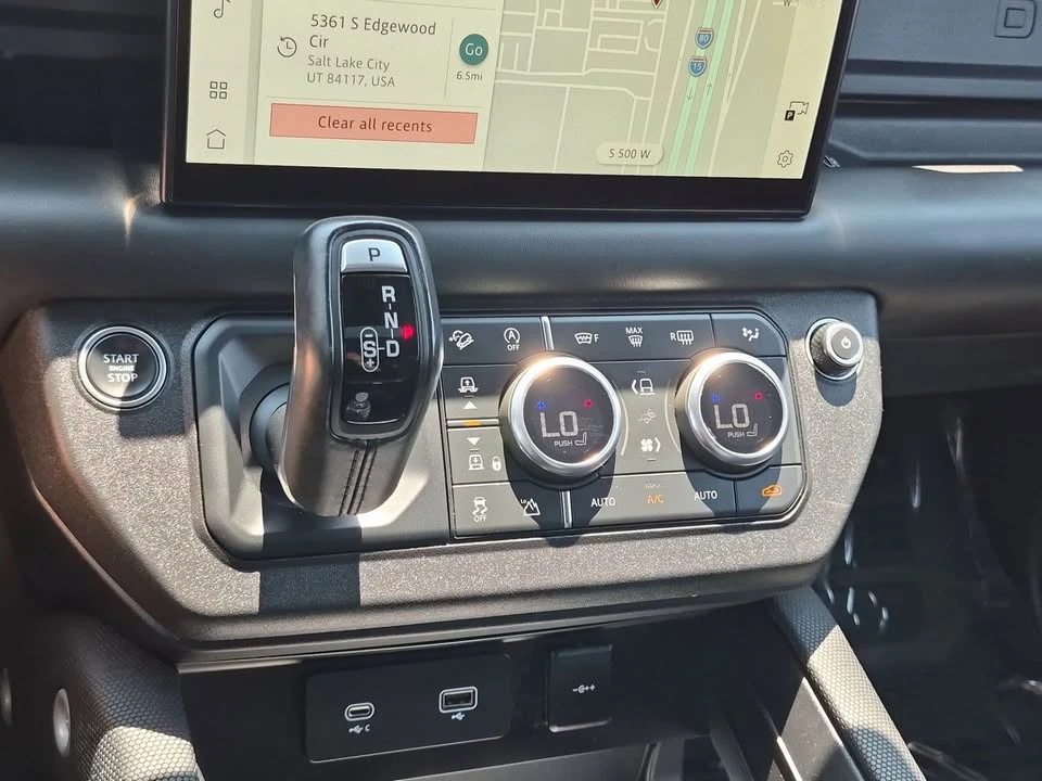 2022 Land Rover Defender V8 - Image 15 of 19