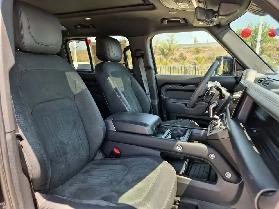 2022 Land Rover Defender V8 - Image 14 of 18
