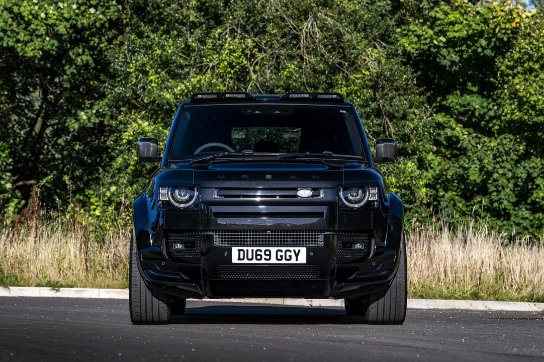 2022 Land Rover Defender 110 - Image 9 of 31