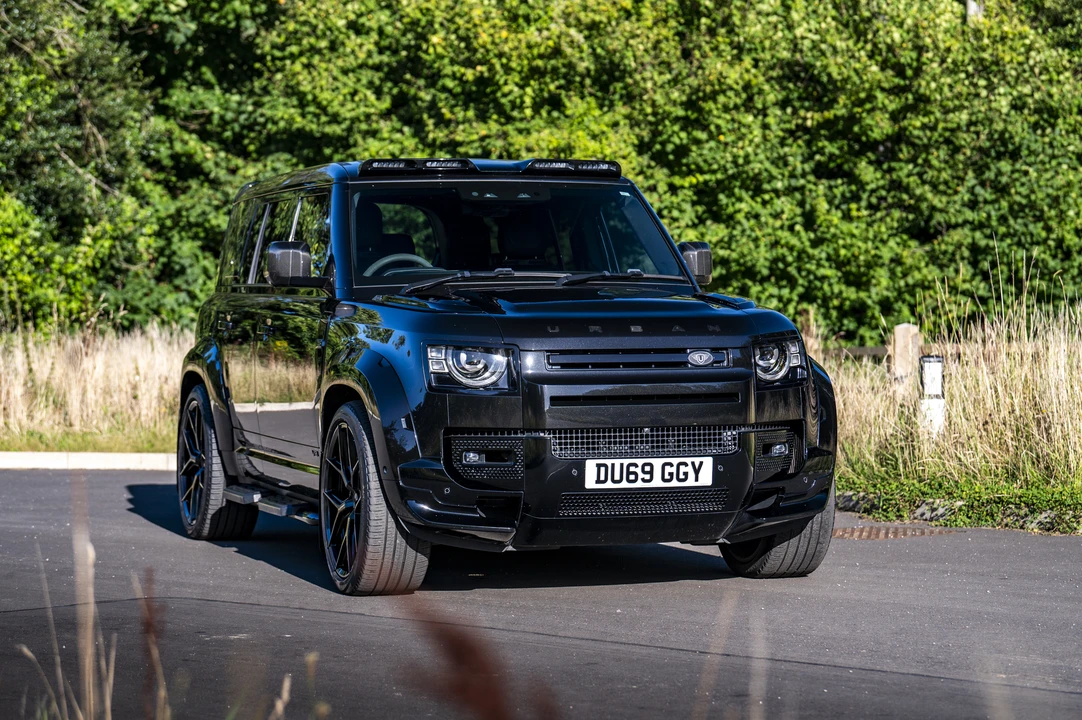 2022 Land Rover Defender 110 - Image 10 of 31