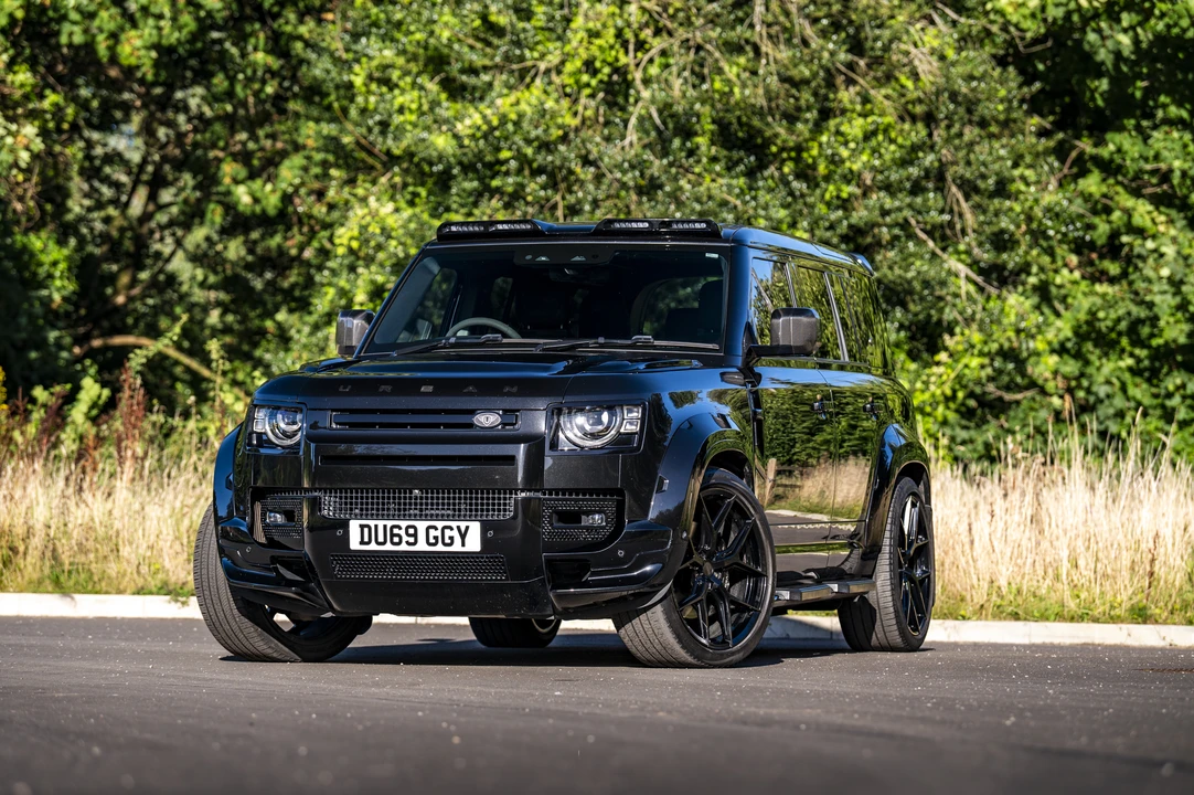 2022 Land Rover Defender 110 - Image 11 of 31