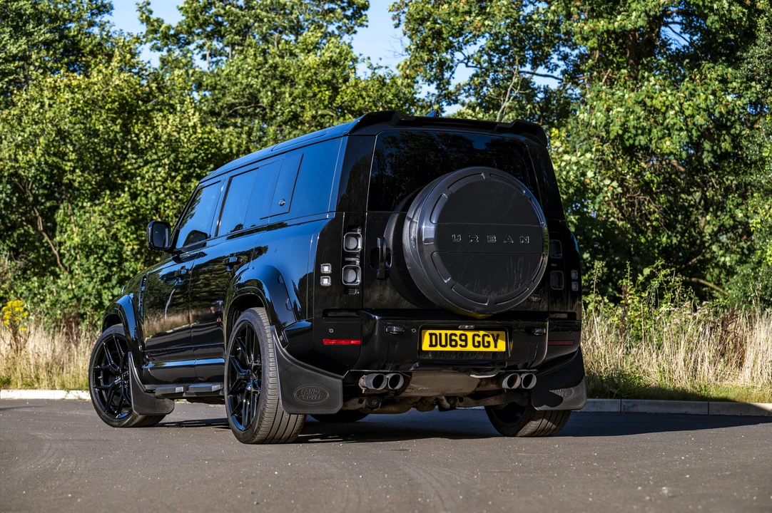 2022 Land Rover Defender 110 - Image 5 of 31