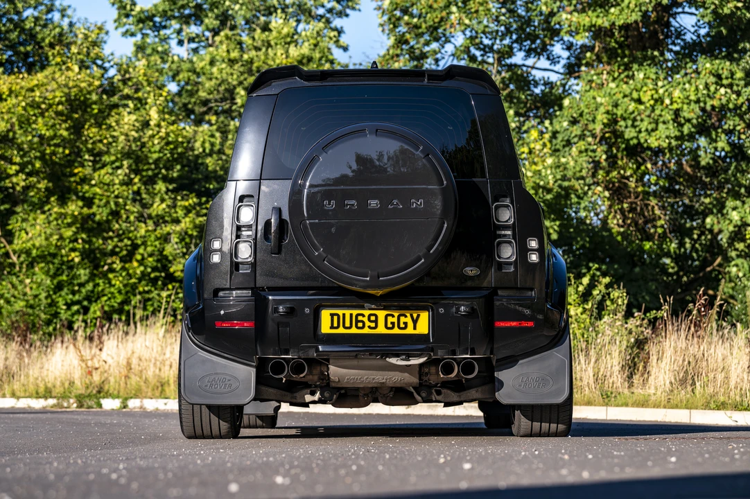 2022 Land Rover Defender 110 - Image 6 of 31
