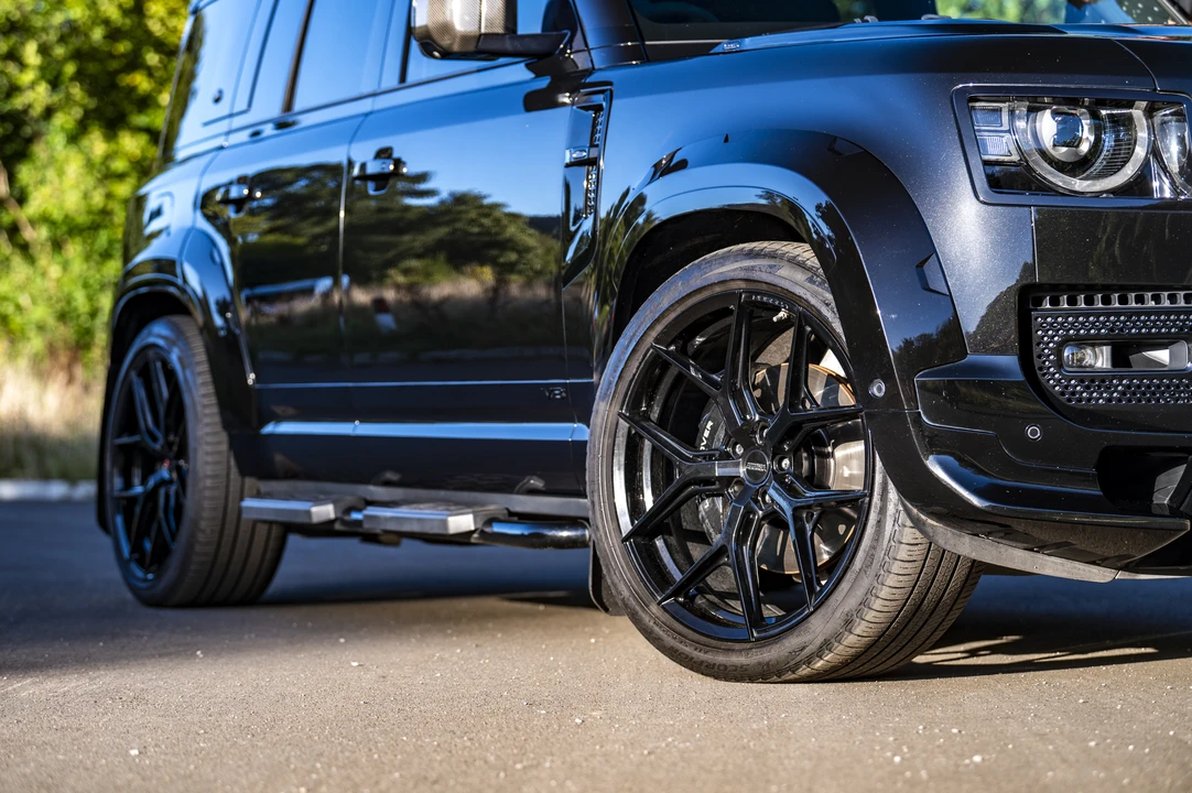 2022 Land Rover Defender 110 - Image 27 of 31
