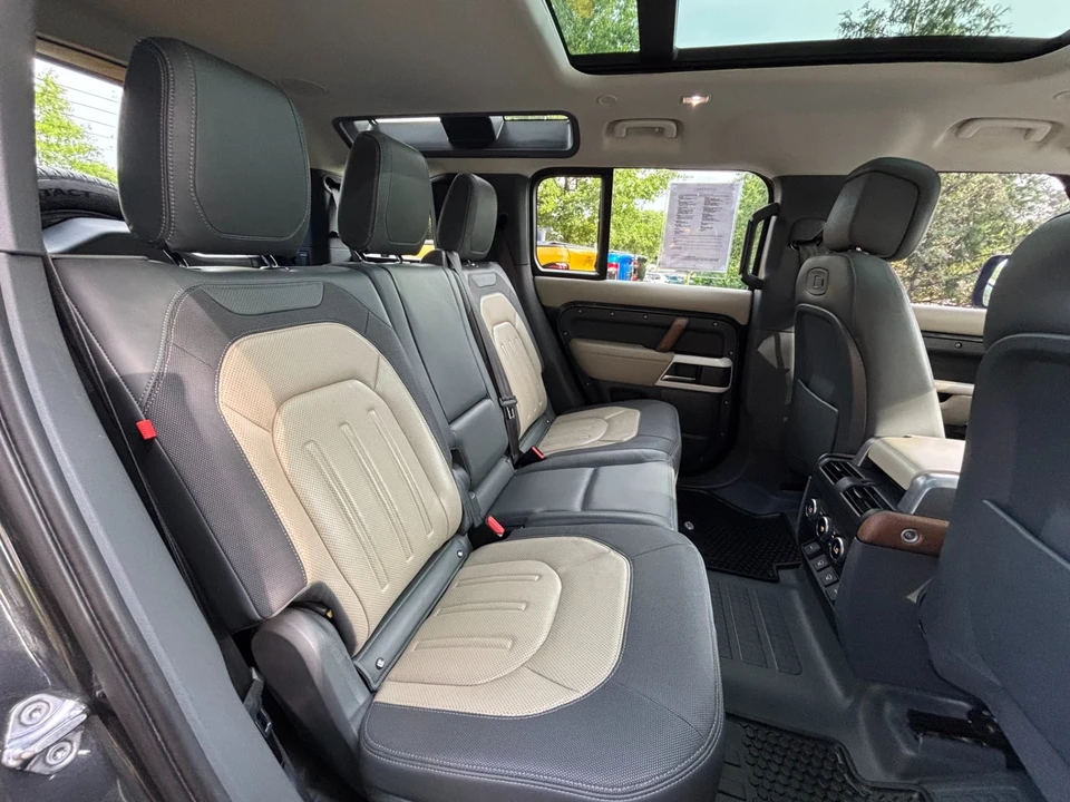 2022 Land Rover Defender L663 - Image 22 of 31