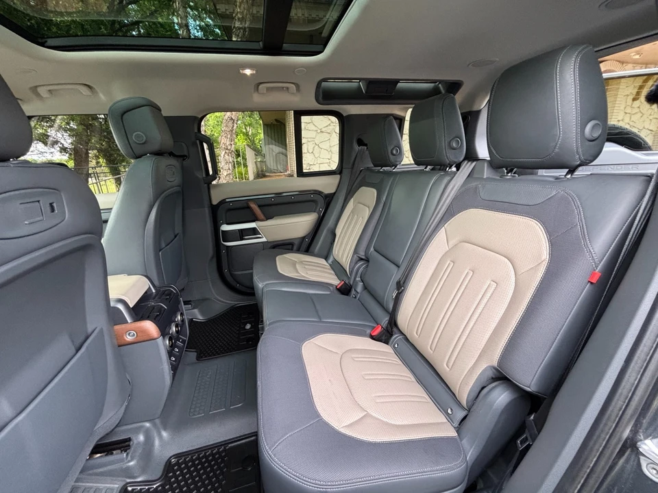 2022 Land Rover Defender L663 - Image 16 of 31