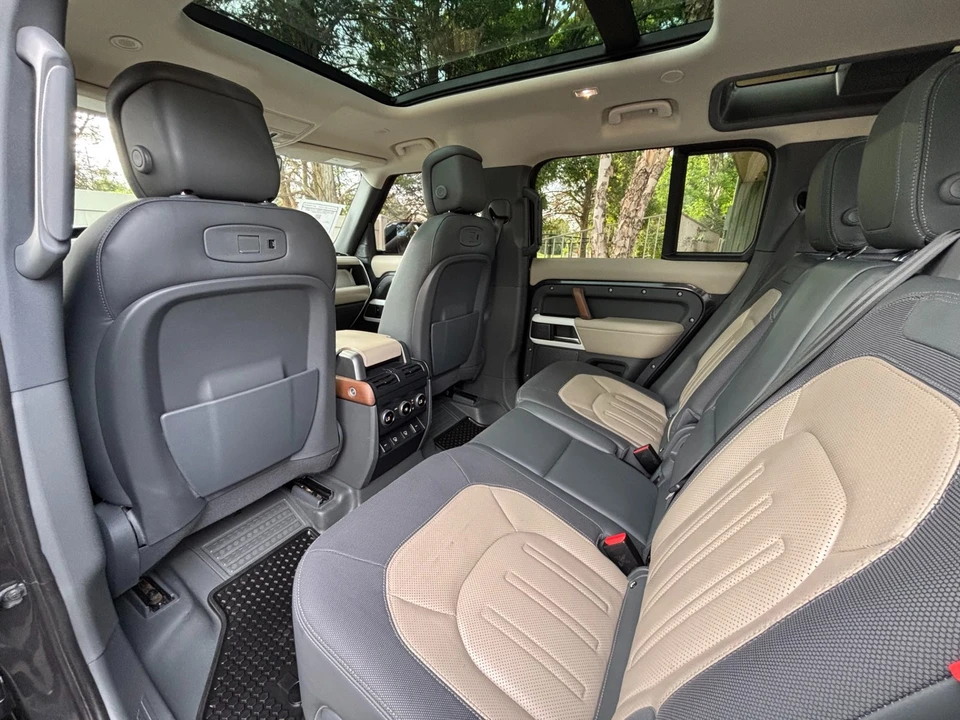 2022 Land Rover Defender L663 - Image 17 of 31