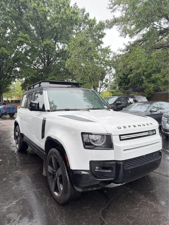 2022 Land Rover Defender L663 - Image 2 of 8