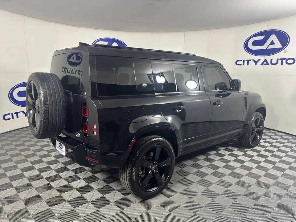 2022 Land Rover Defender L663 - Image 3 of 20
