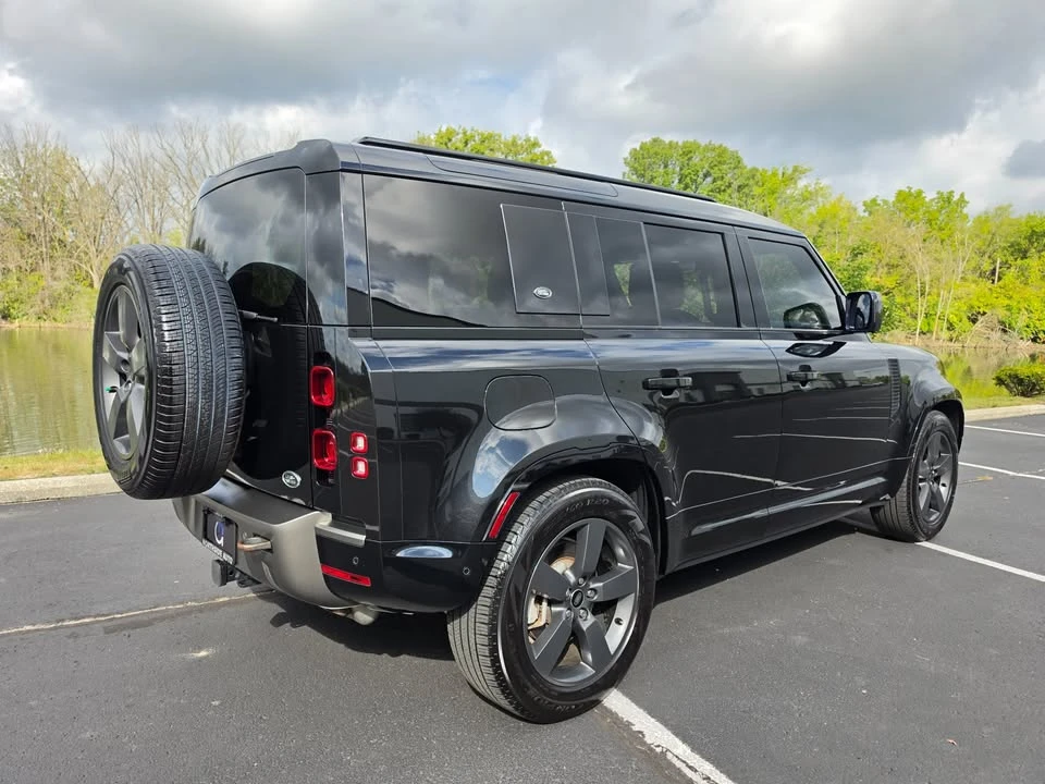 2022 Land Rover Defender L663 - Image 4 of 19