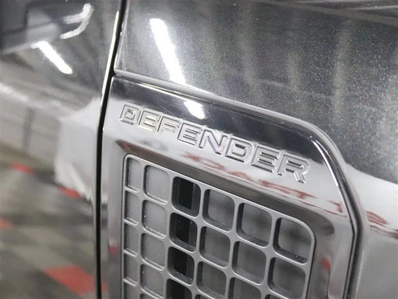 2022 Land Rover Defender L663 - Image 11 of 12
