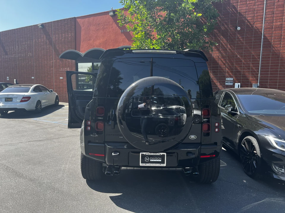 2022 Land Rover Defender L663 - Image 13 of 31
