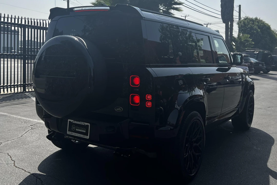 2022 Land Rover Defender L663 - Image 4 of 31