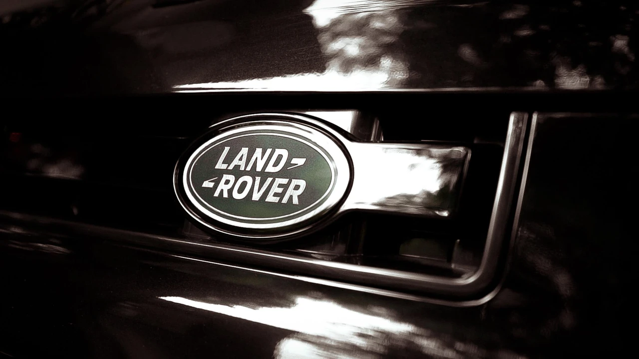 2022 Land Rover Defender L663 - Image 25 of 31