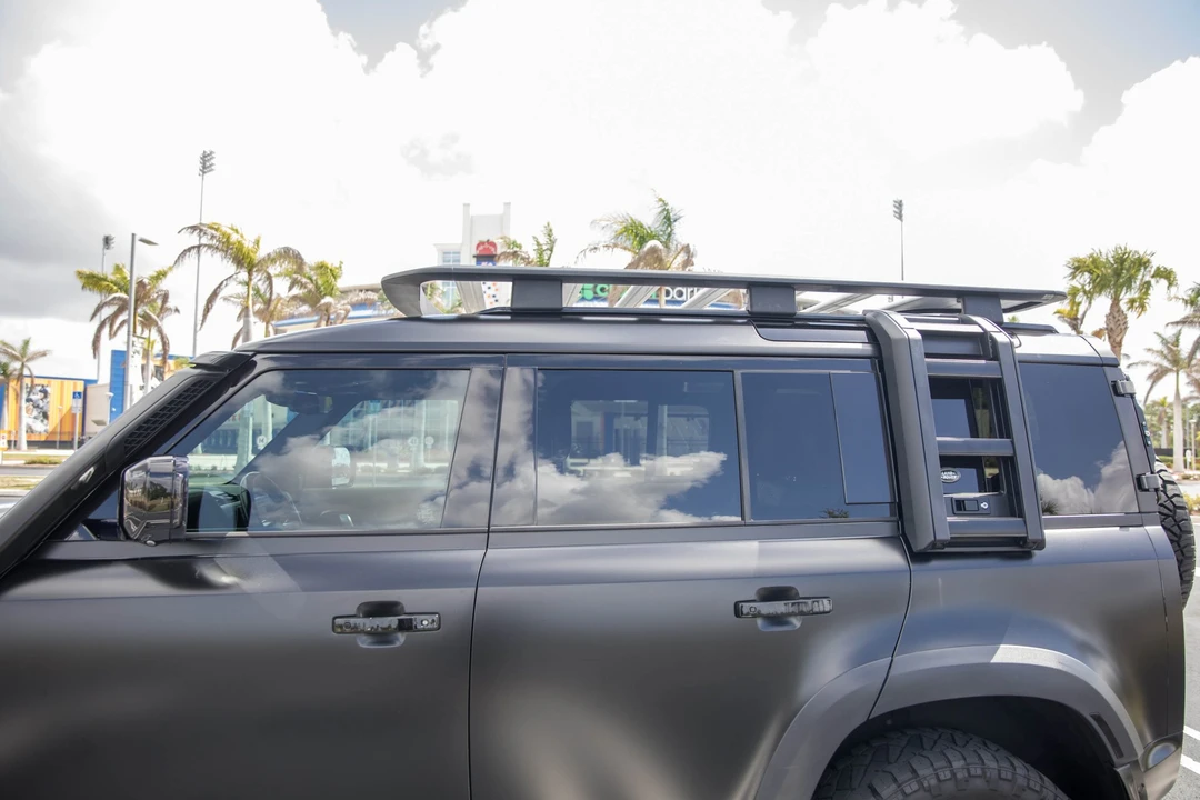 2022 Land Rover Defender L663 - Image 24 of 31