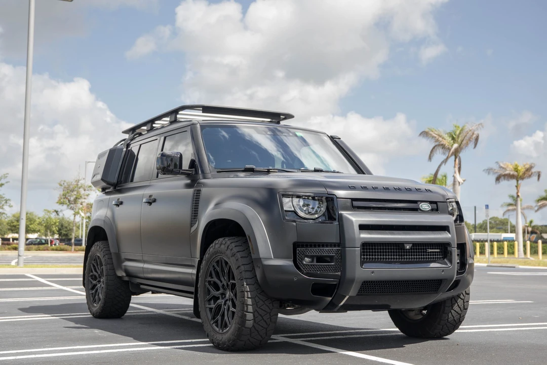 2022 Land Rover Defender L663 - Image 5 of 31